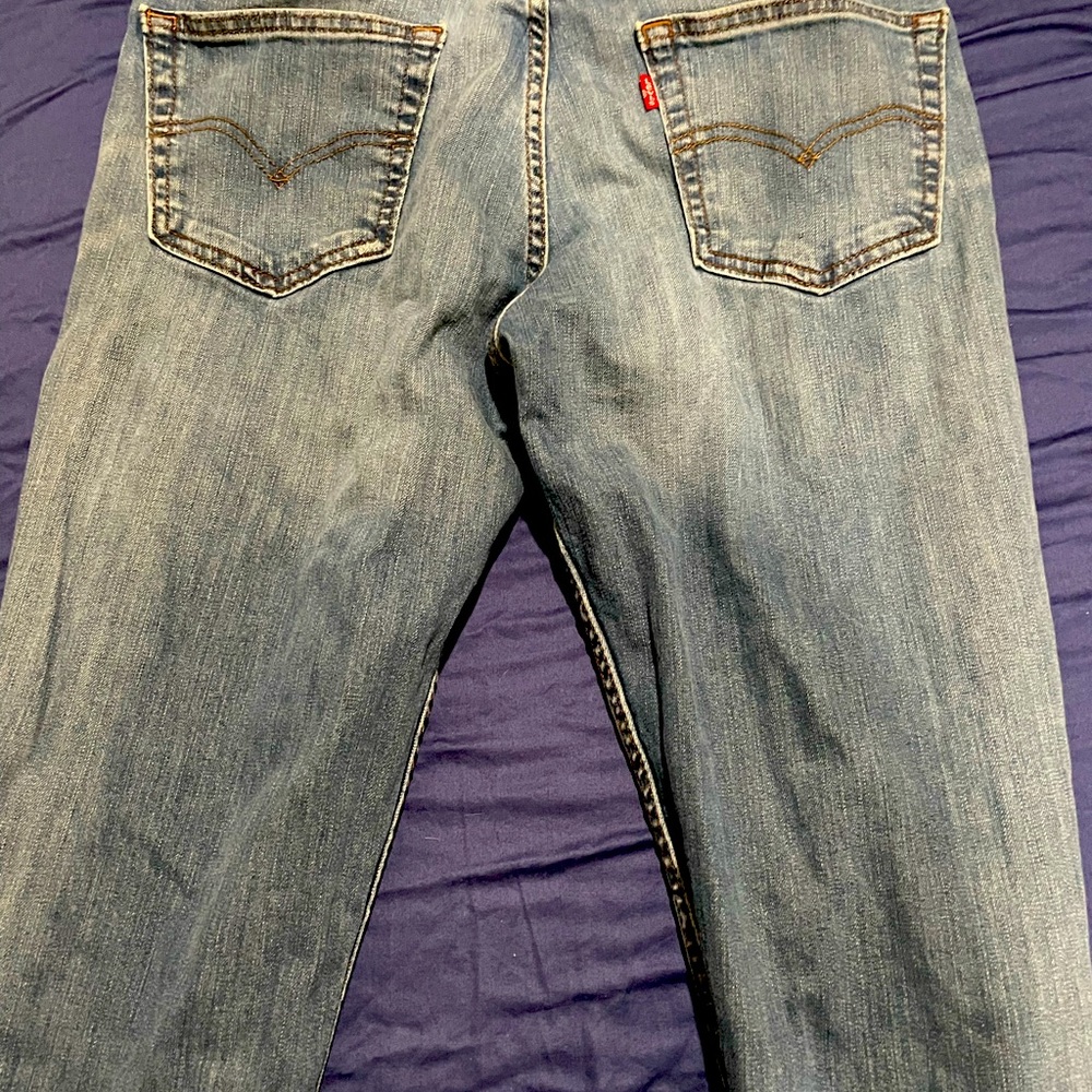 Used Levi’s - Picture 2 of 3
